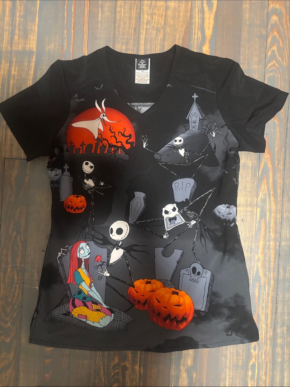 Nightmare before Christmas Scrub top Halloween Black Graphic Costume Tee size XS